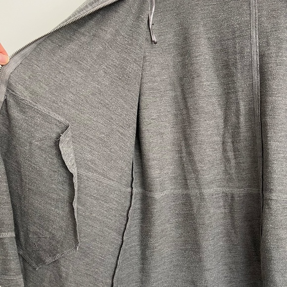 like new ! grey Cable & Gauge sweater / cardigan / pullover - Picture 5 of 6